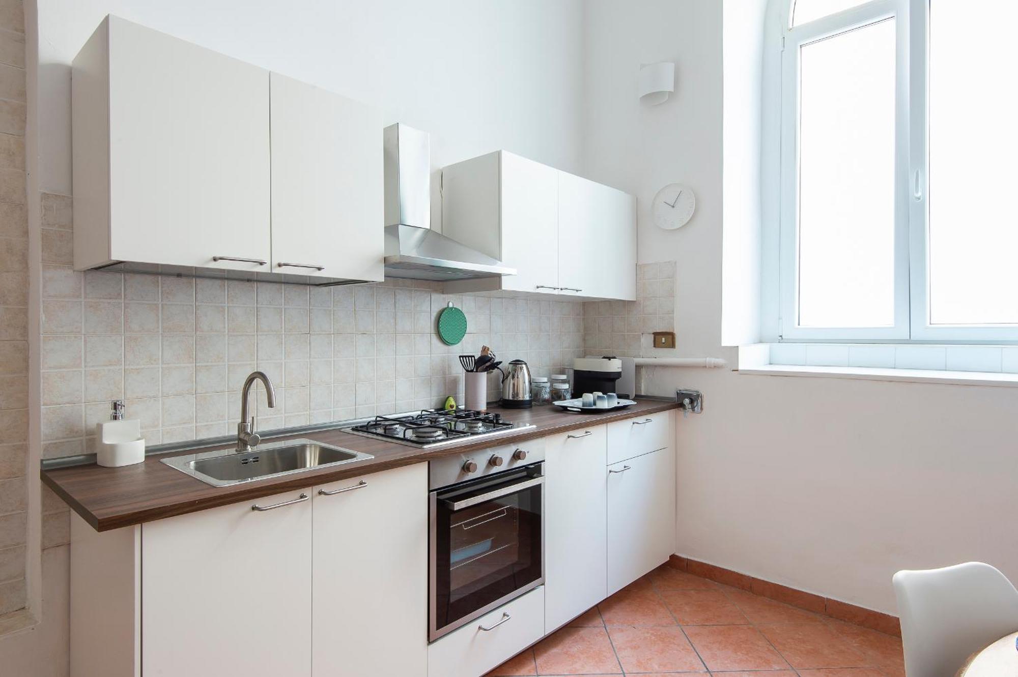 Vittorio Elegant Two Bedroom Roma